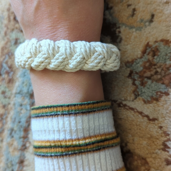 Sailor's Knot Bracelet Brand New Large 11" around 1" thick. CLASSIC. Unisex - Picture 1 of 4